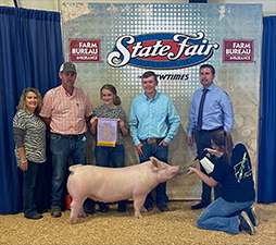Sanders Showpigs Champions